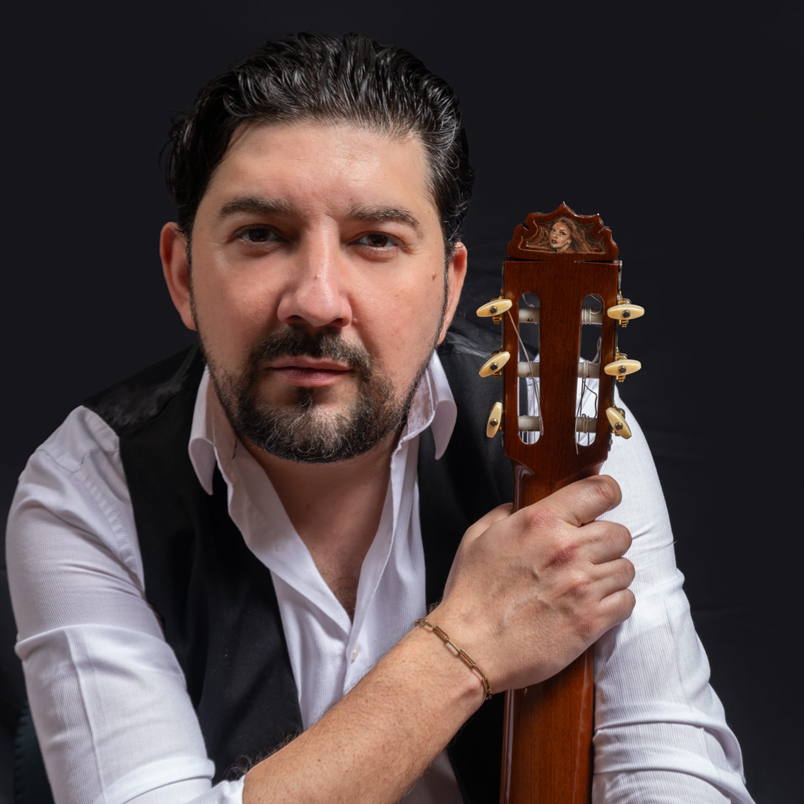 Antonio Rey in concert Maestros de la Guitarra